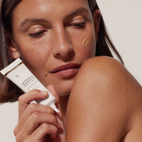 Novexpert | La Crème au Caramel n° 2 Éclat Doré  | CC Cream Crema colorata viso n° 2  Éclat Doré